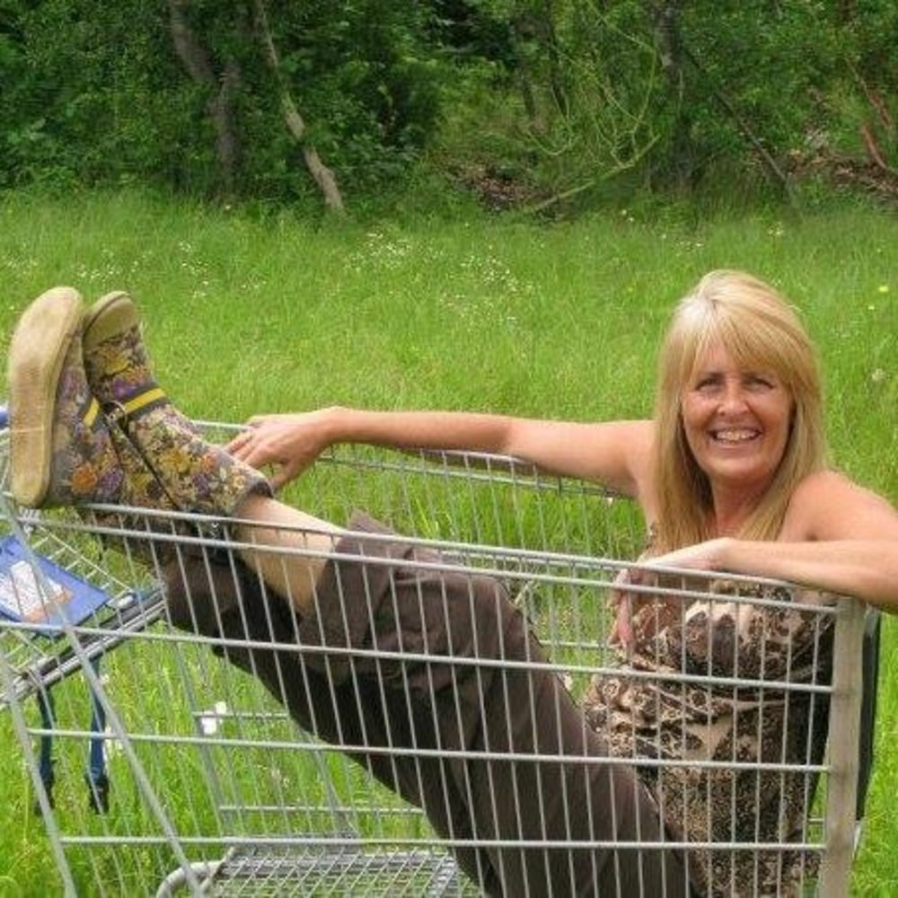 Meet your Posher, Shelly